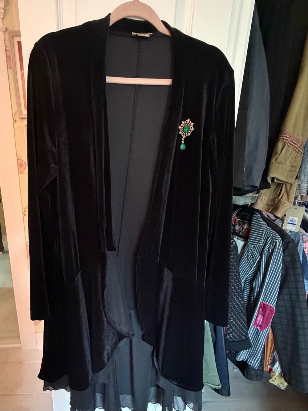 Women’s Velvet. Duster Jacket - Black